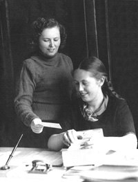Работники технического архива, 1959 год. Слева - Воронова Т.А.
